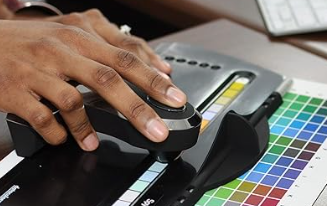 Datacolor Spyder Print - Advanced data analysis and calibration tool for optimal print results, ideal for photographers,